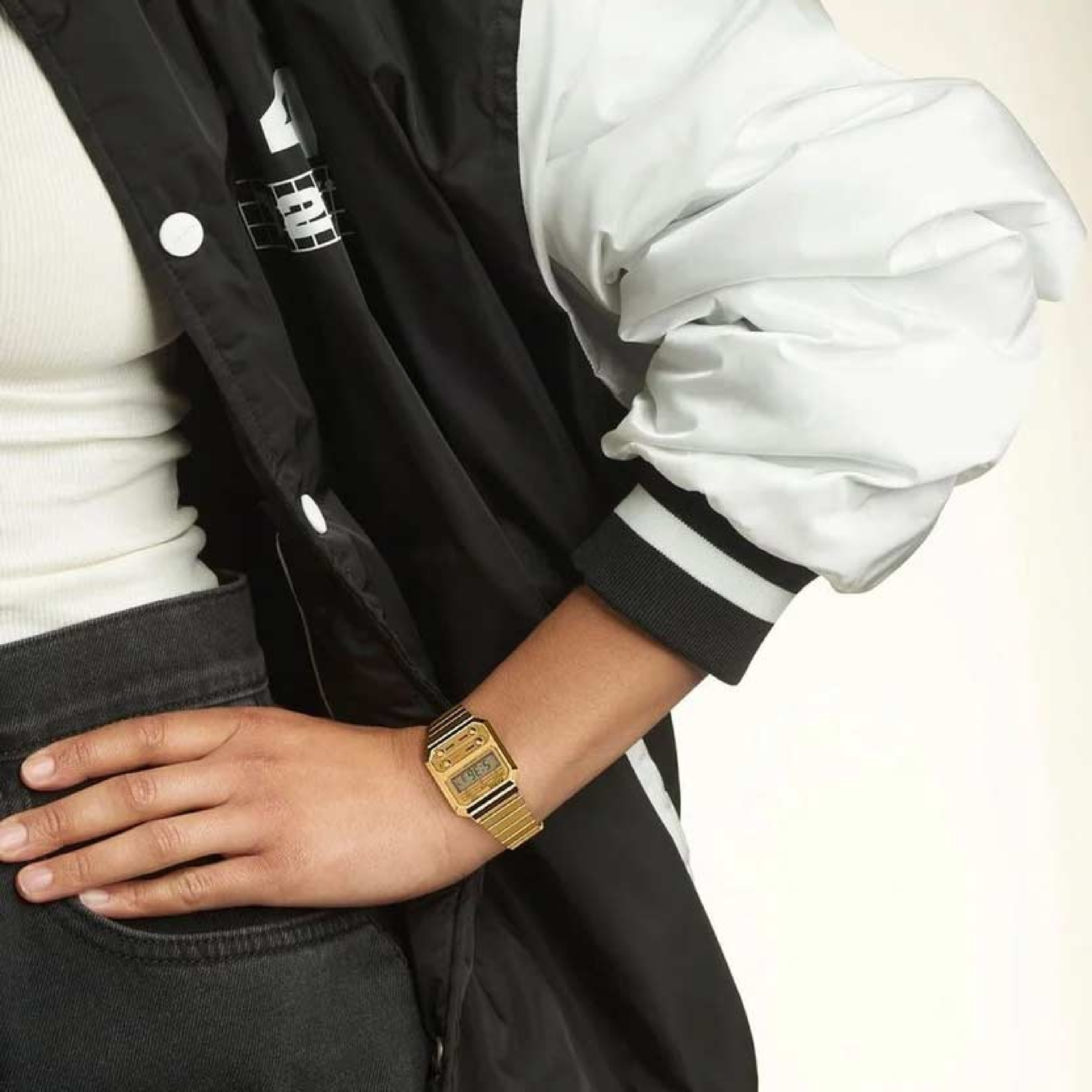 CASIO    VINTAGE A-100WEG-9A - фото 4