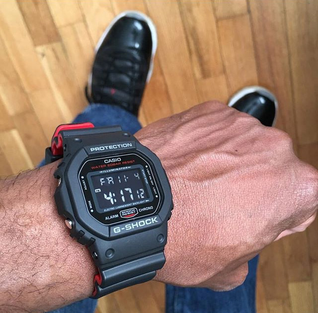 CASIO    G-SHOCK DW-5600HR-1 - фото 4