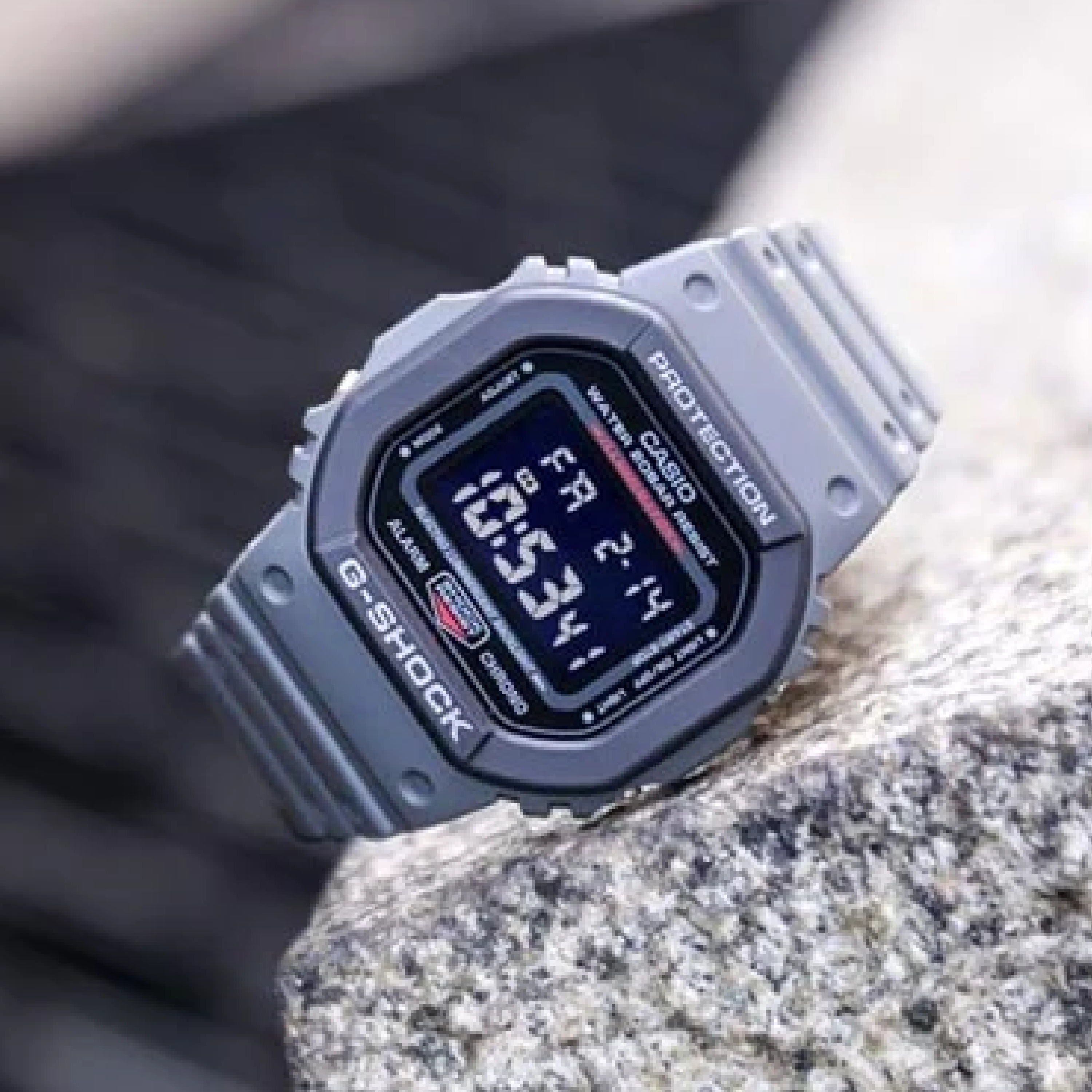 CASIO    G-SHOCK DW-5610SU-8 - фото 2
