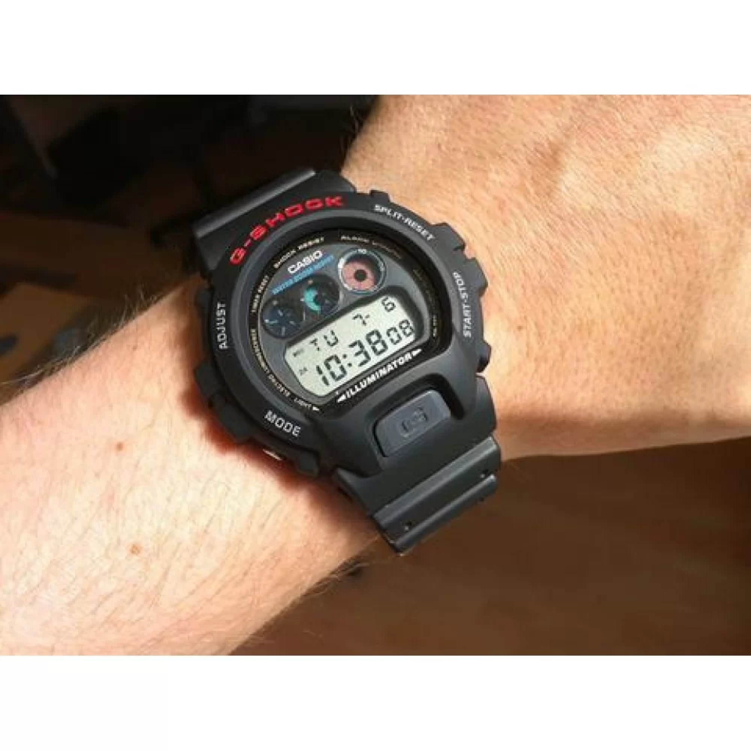 CASIO    G-SHOCK DW-6900-1V - фото 4