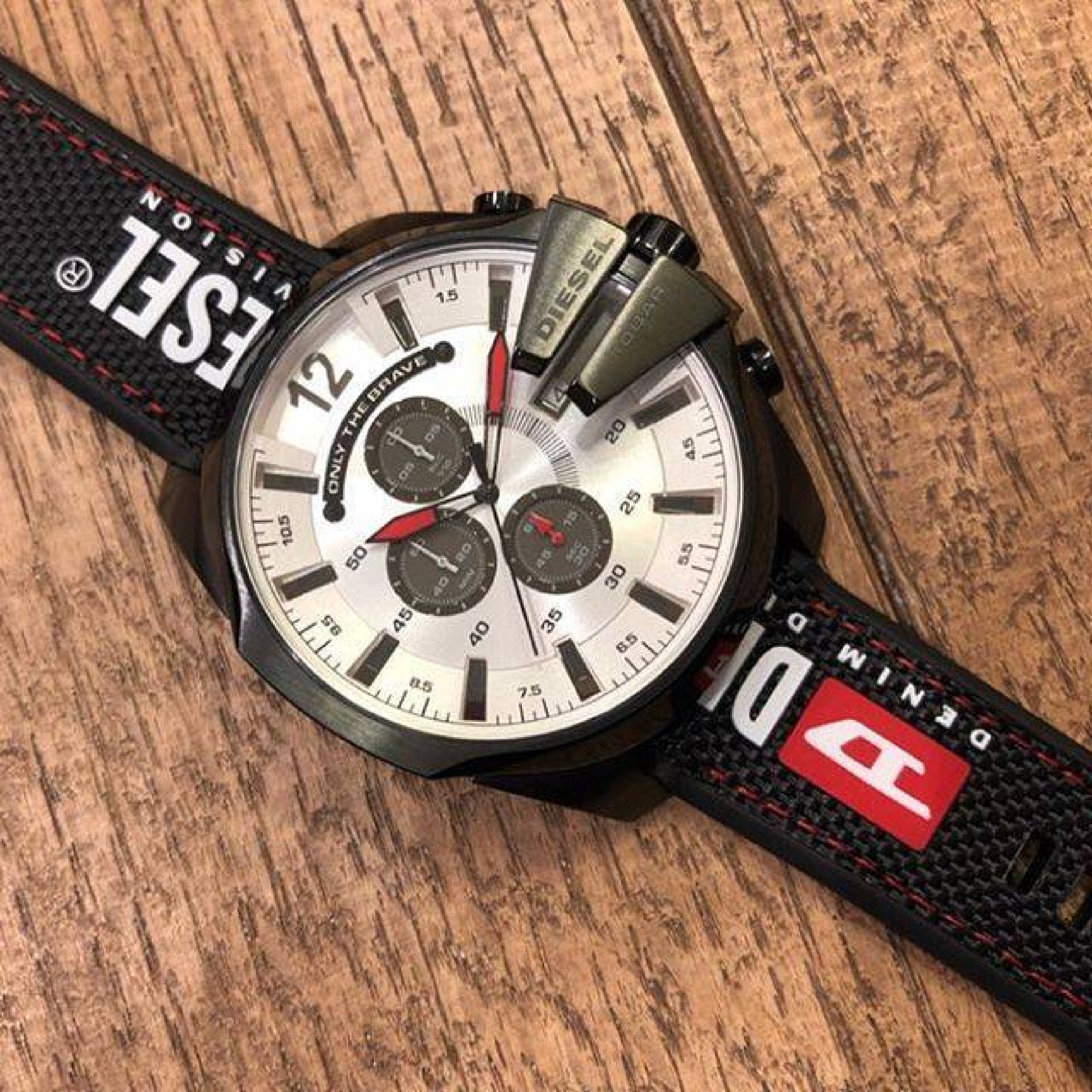 DIESEL DZ4512 - фото 2