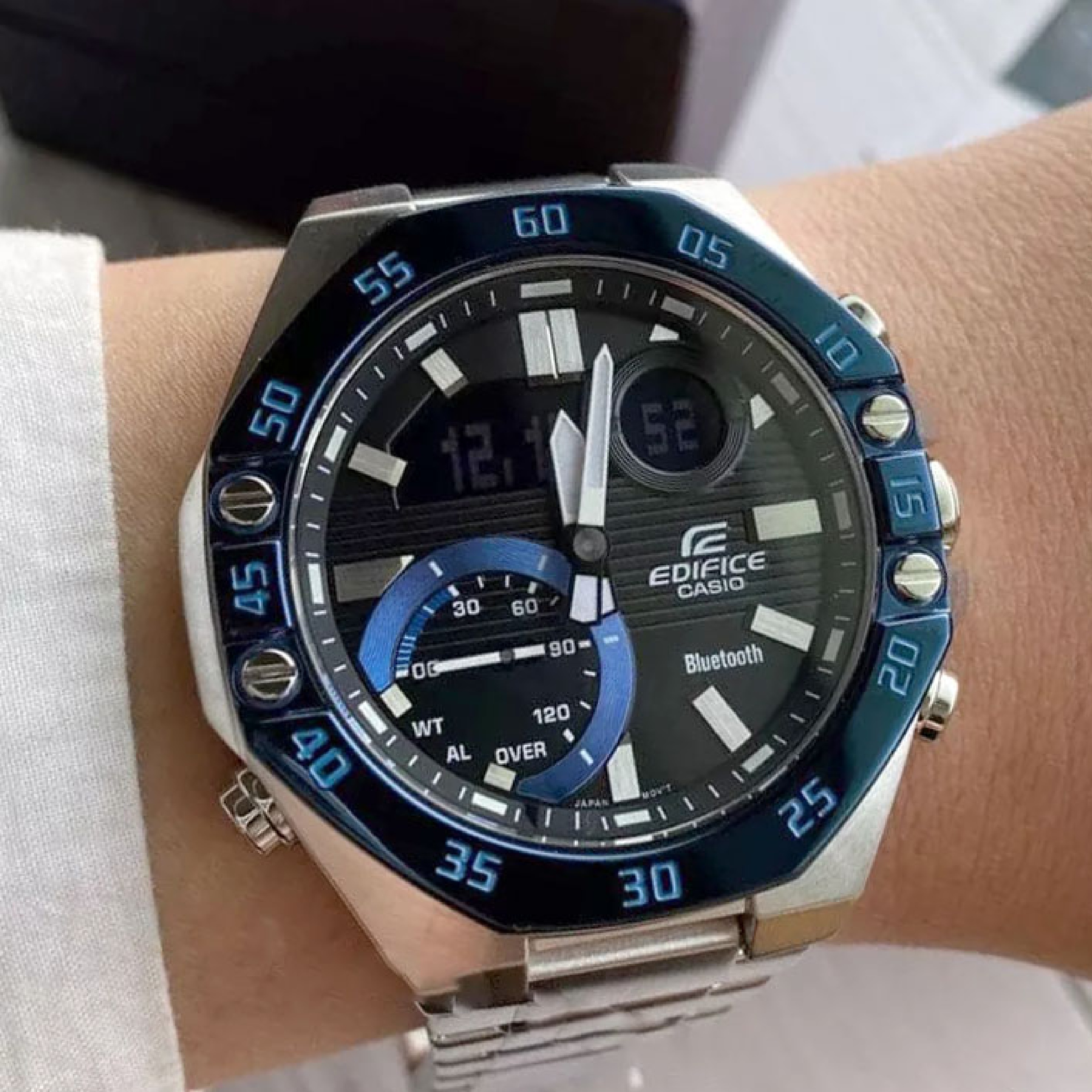 CASIO    EDIFICE ECB-10DB-1B - фото 4