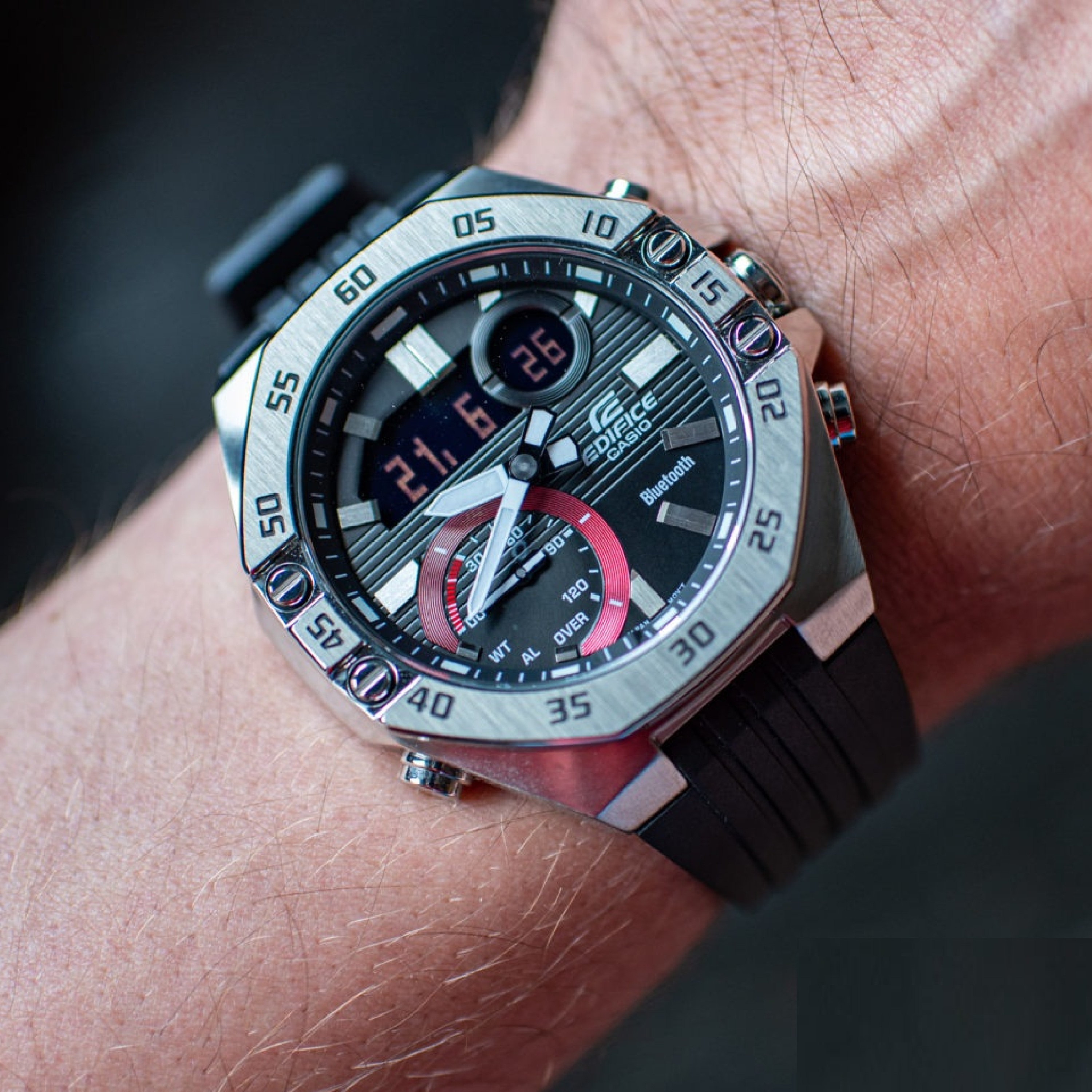 CASIO    EDIFICE ECB-10P-1A - фото 4