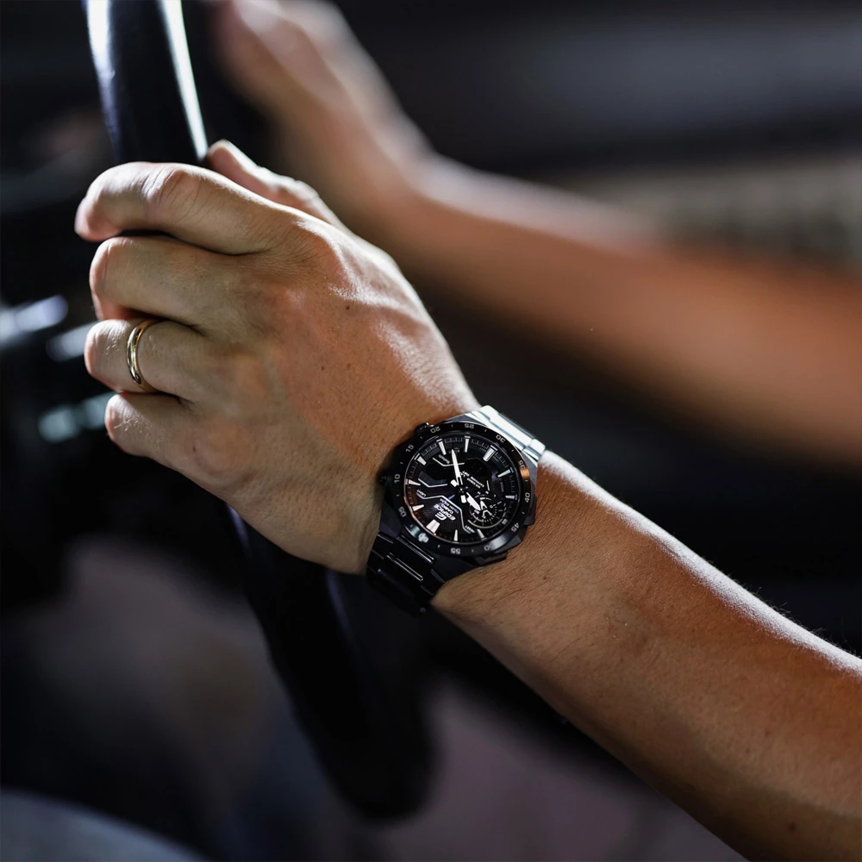 CASIO    EDIFICE ECB-2200DC-1A - фото 4