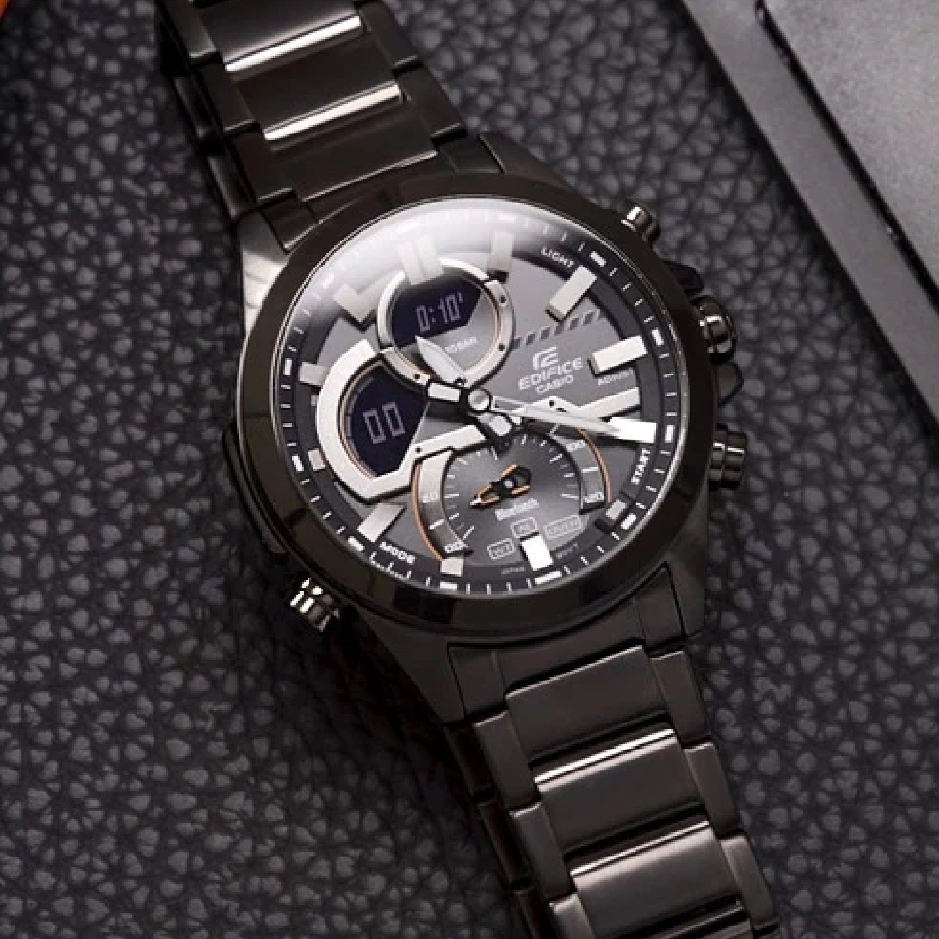 CASIO    EDIFICE ECB-30DC-1A - фото 2