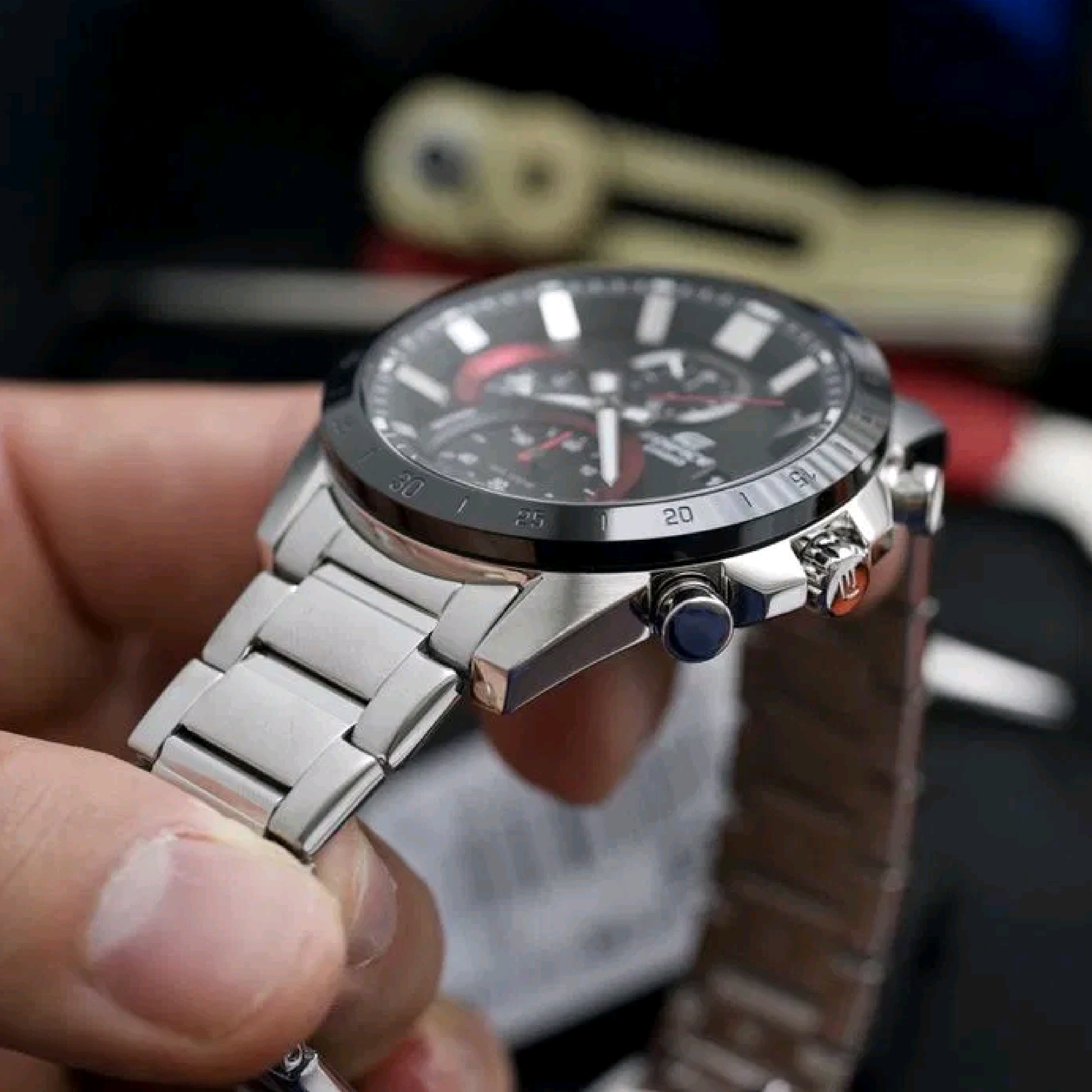 CASIO    EDIFICE EFR-571DB-1A1 - фото 3