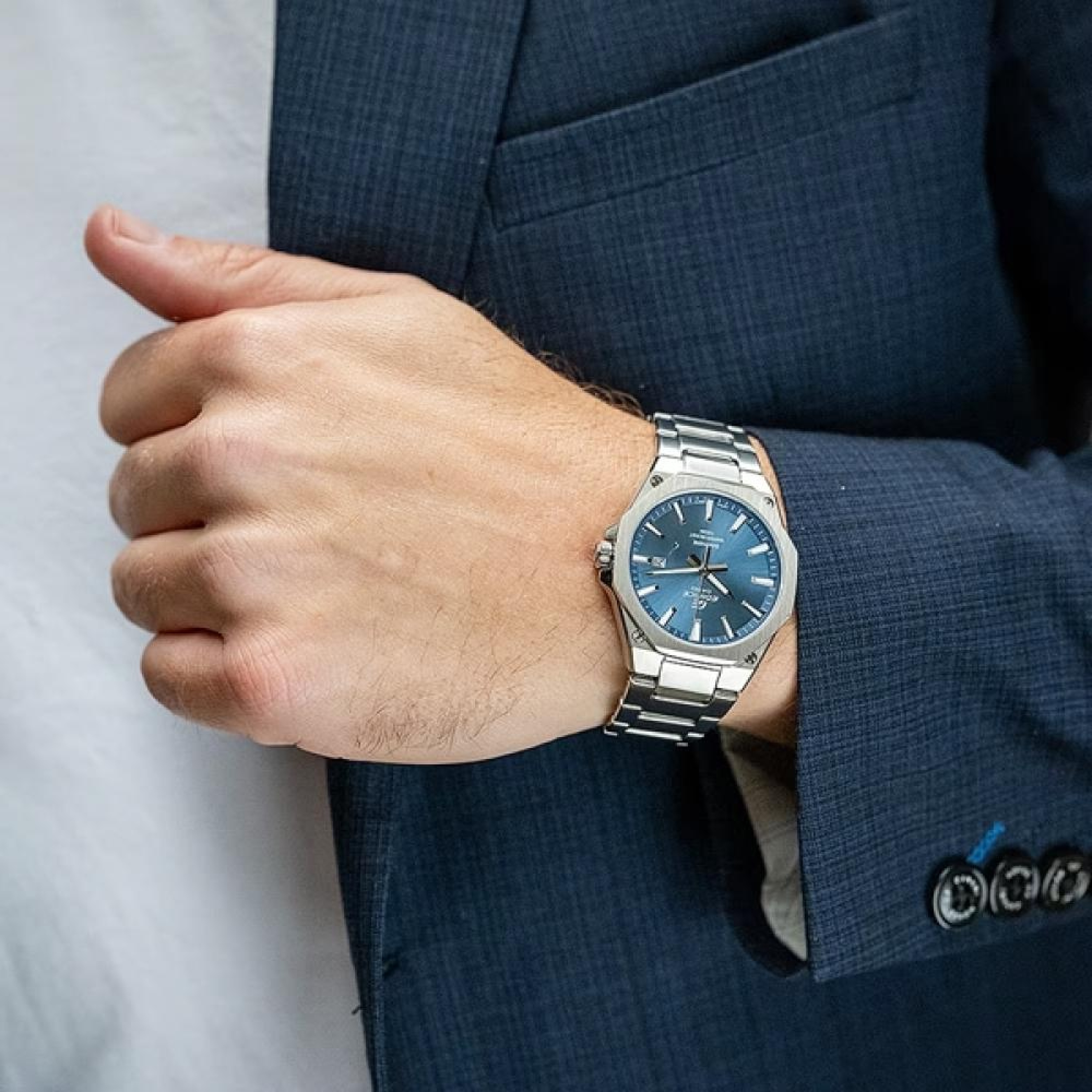 CASIO    EDIFICE EFR-S108D-2A - фото 4