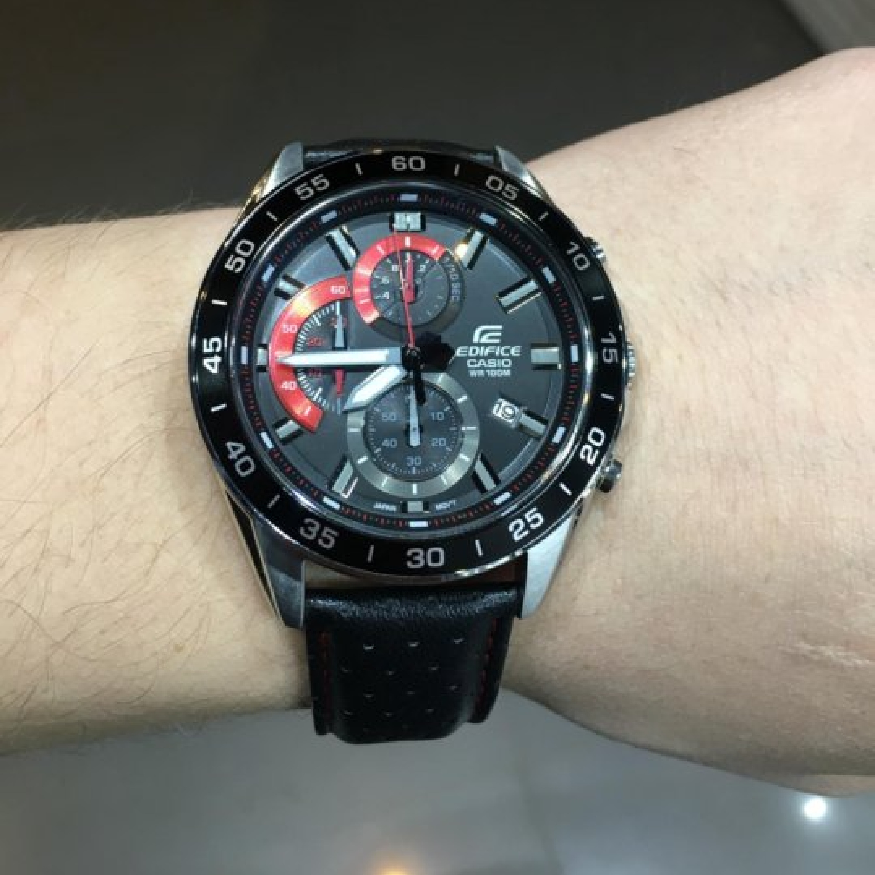 CASIO    EDIFICE EFV-550L-1A - фото 4
