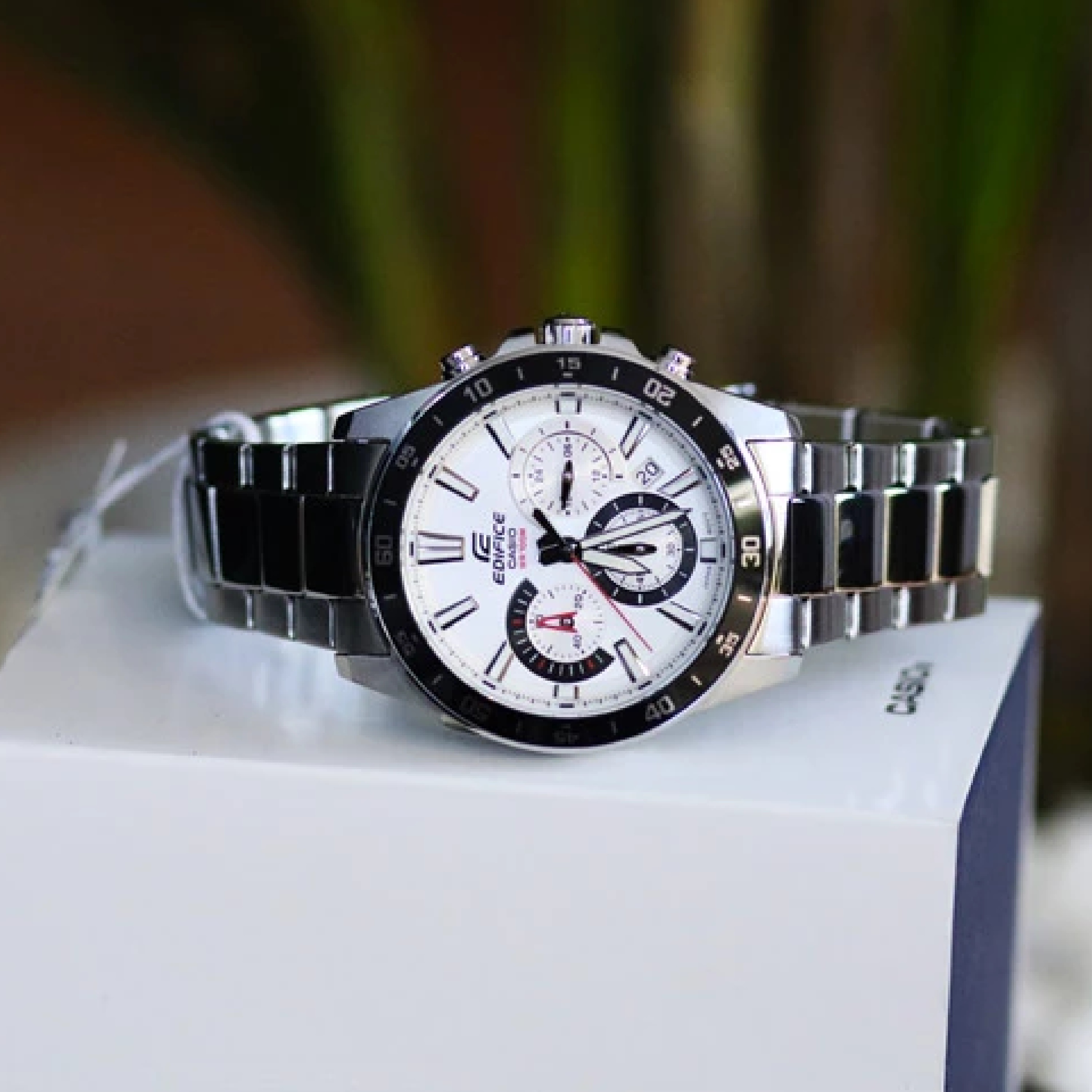 CASIO    EDIFICE EFV-570D-7A - фото 2
