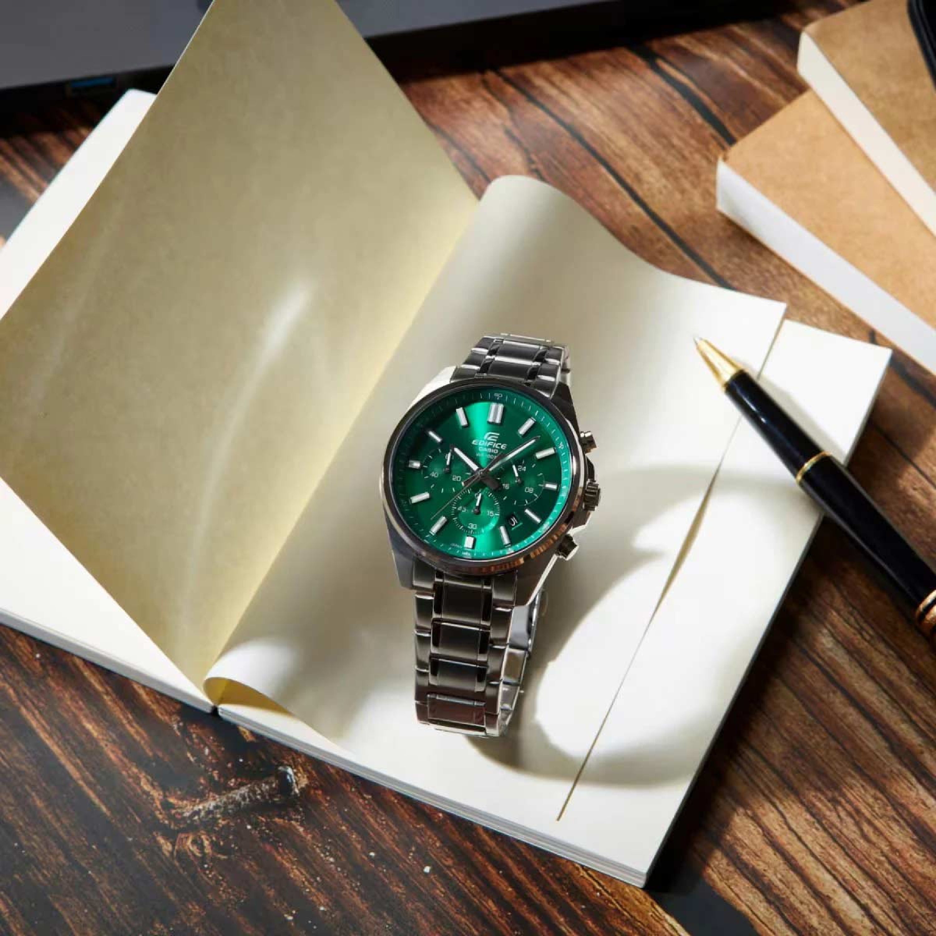 CASIO    EDIFICE EFV-650D-3A - фото 2