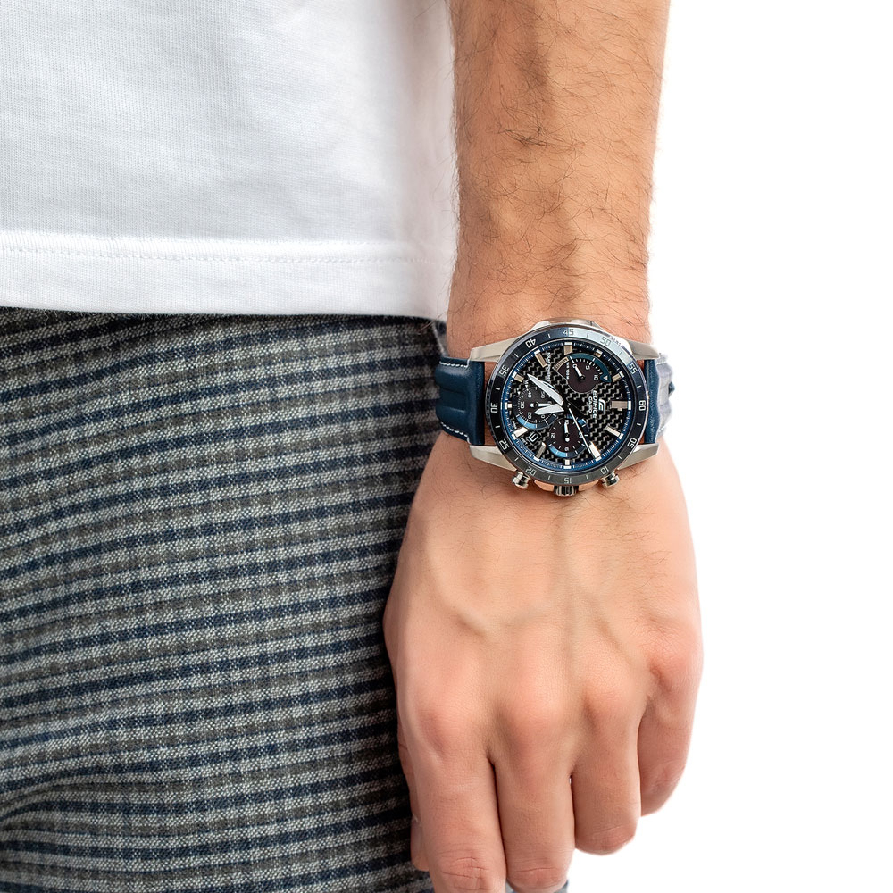 CASIO    EDIFICE EQS-930BL-2A - фото 5