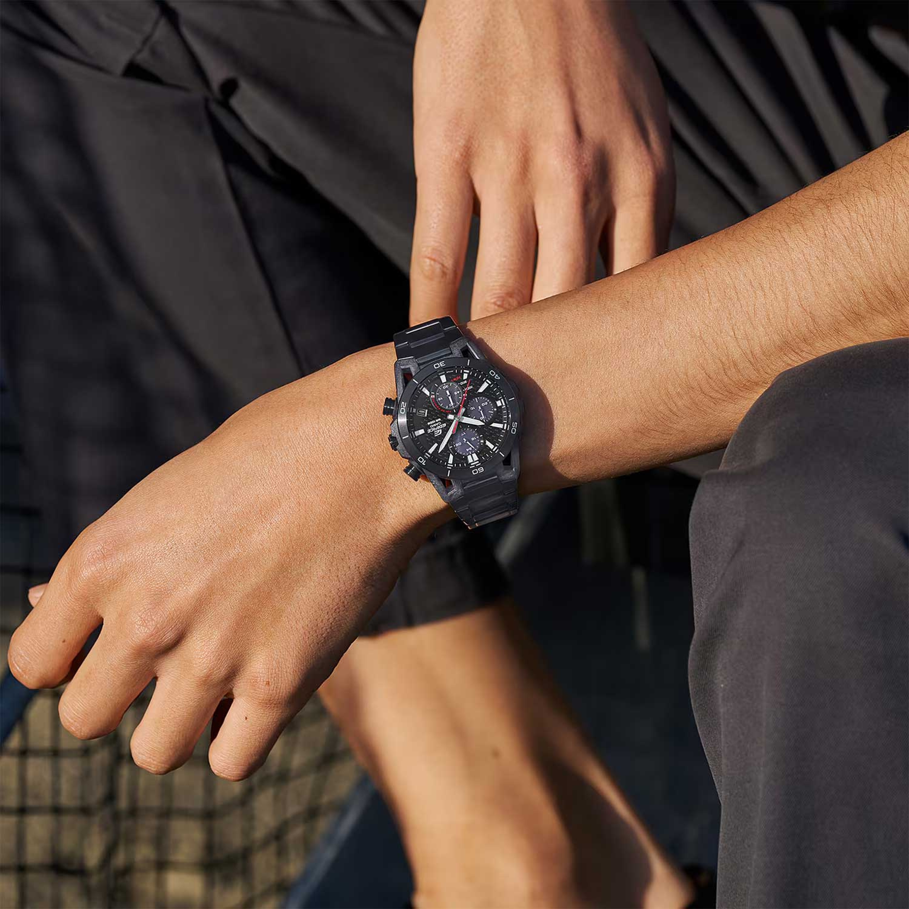 CASIO    EDIFICE EQS-960DC-1A - фото 4