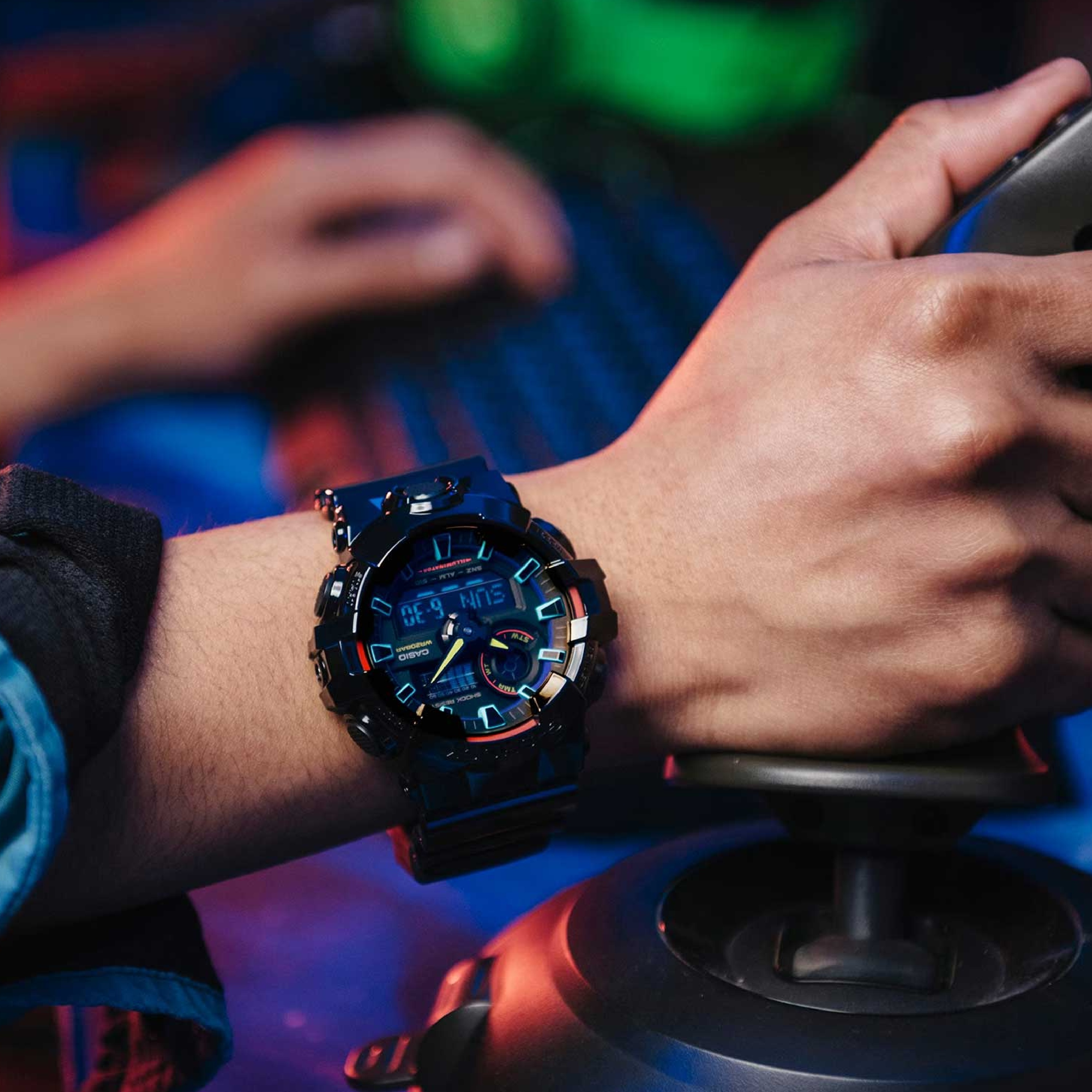 CASIO    G-SHOCK GA-700RGB-1A - фото 4