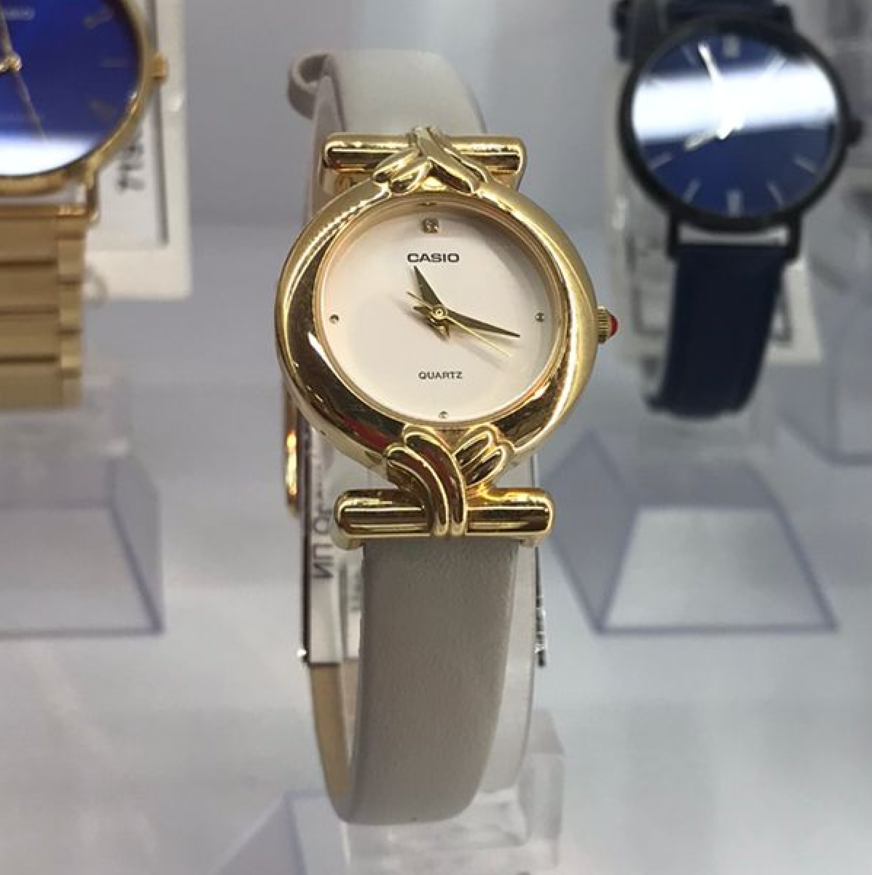 CASIO LTP-1043Q-4C - CASIO None None