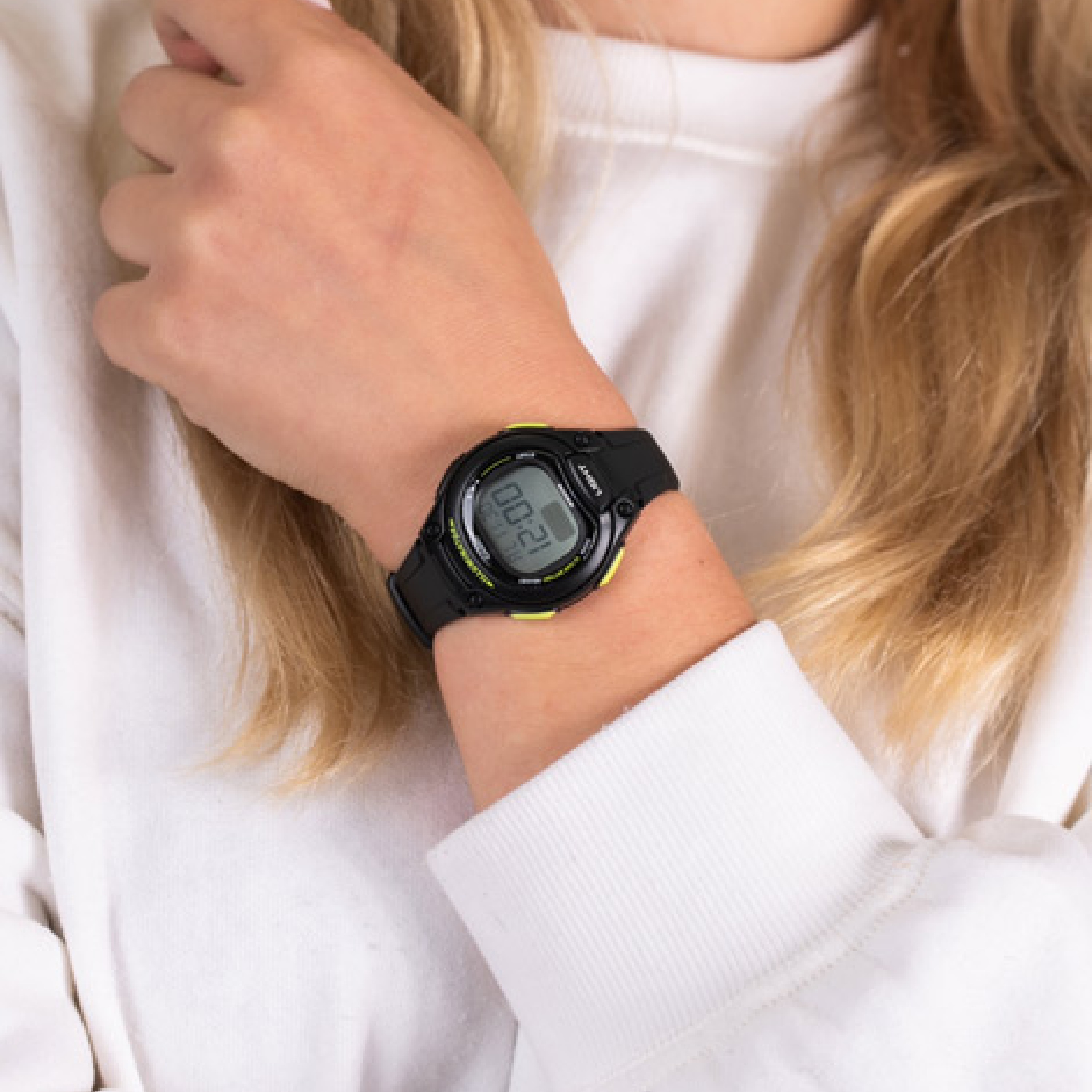 CASIO LW-203-1B - фото 4