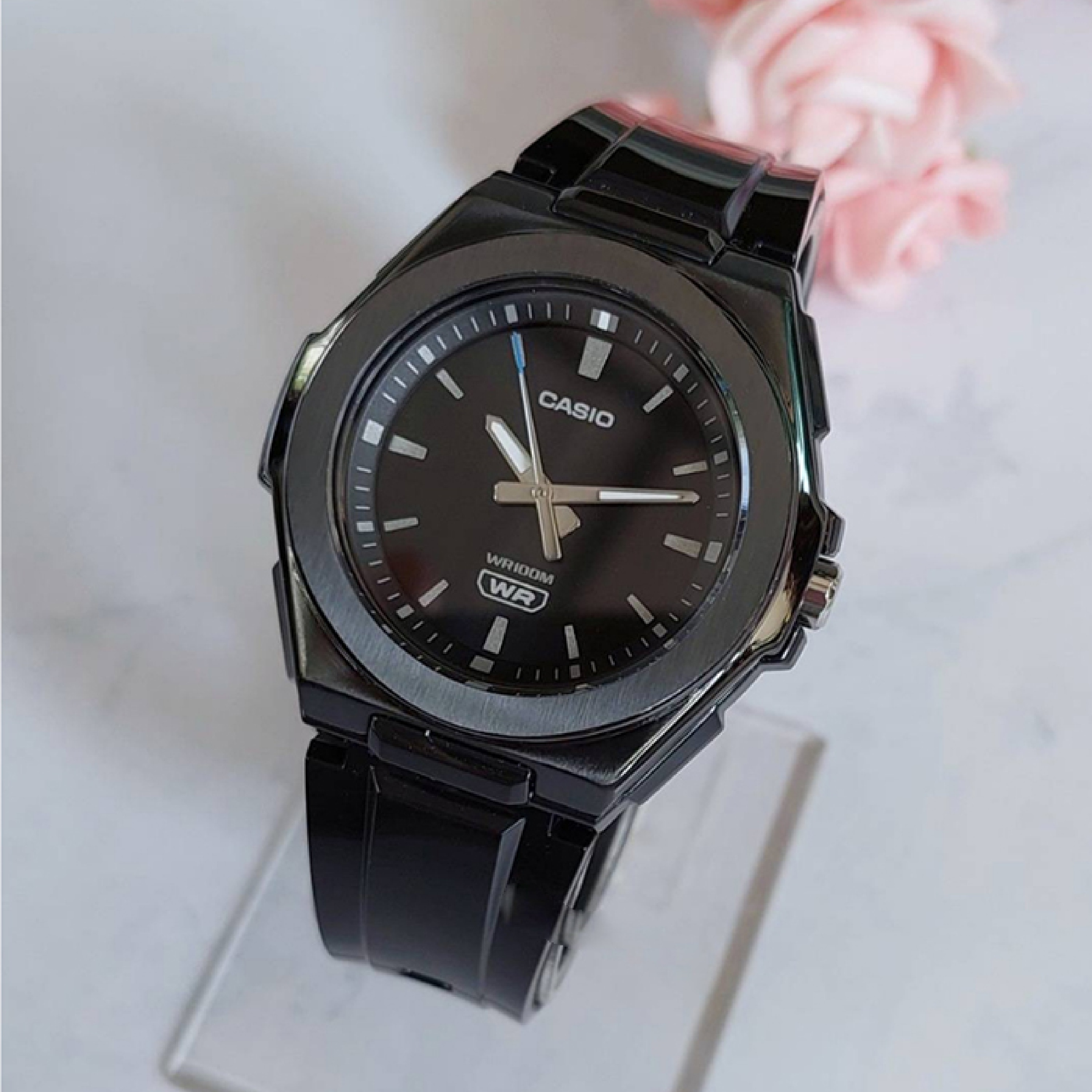 CASIO LWA-300HB-1E - фото 2