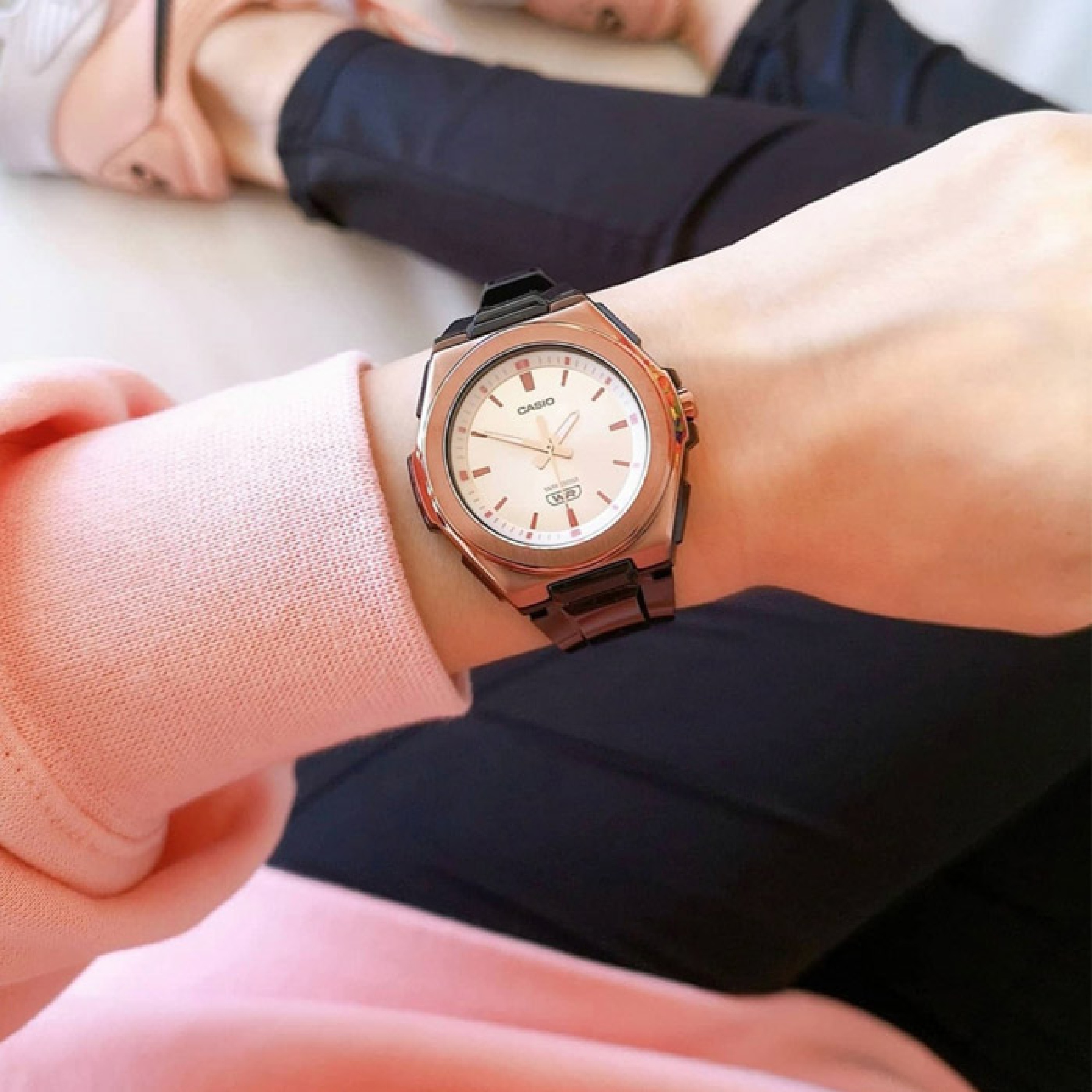 CASIO LWA-300HRG-5E - фото 4