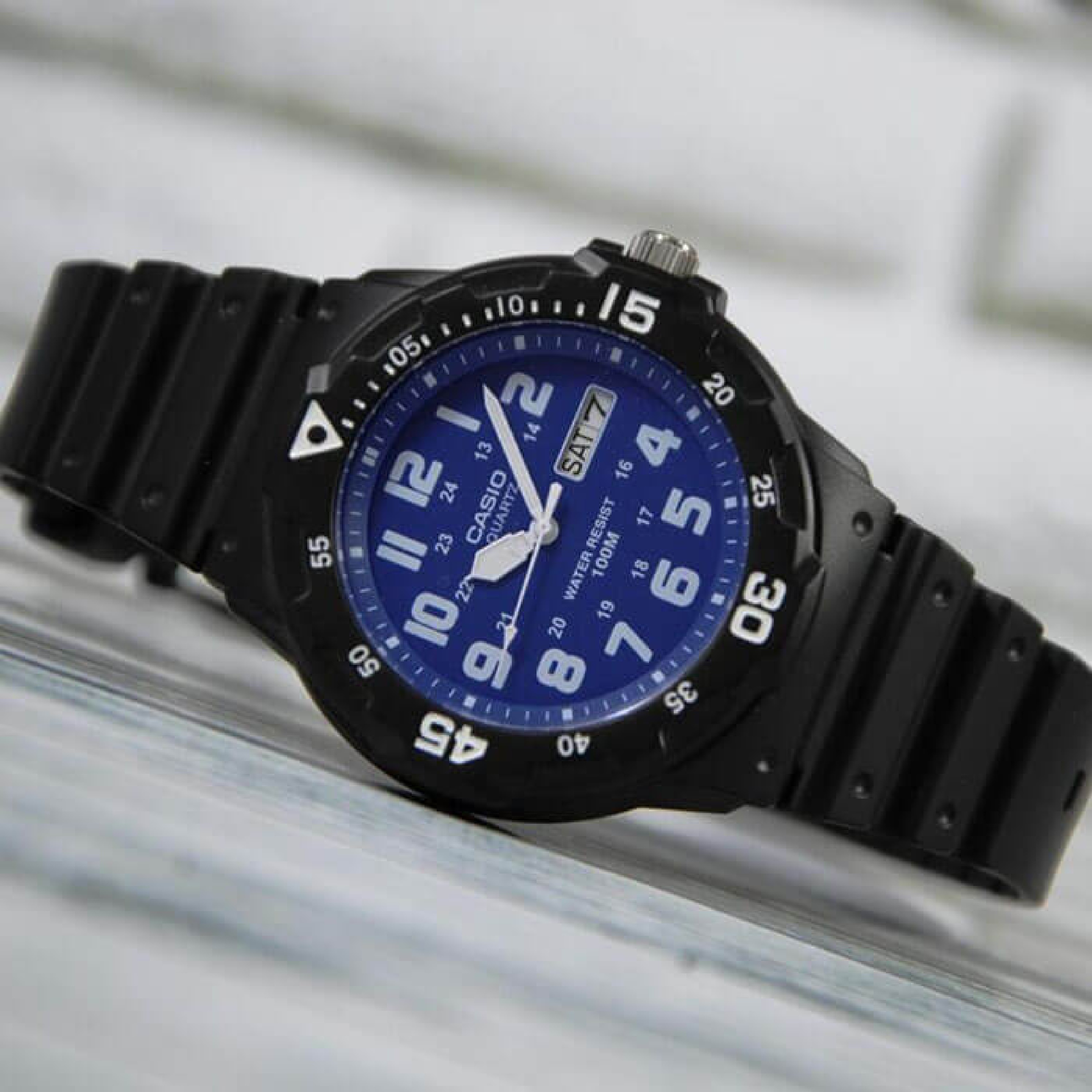 CASIO MRW-200H-2B2 - фото 2