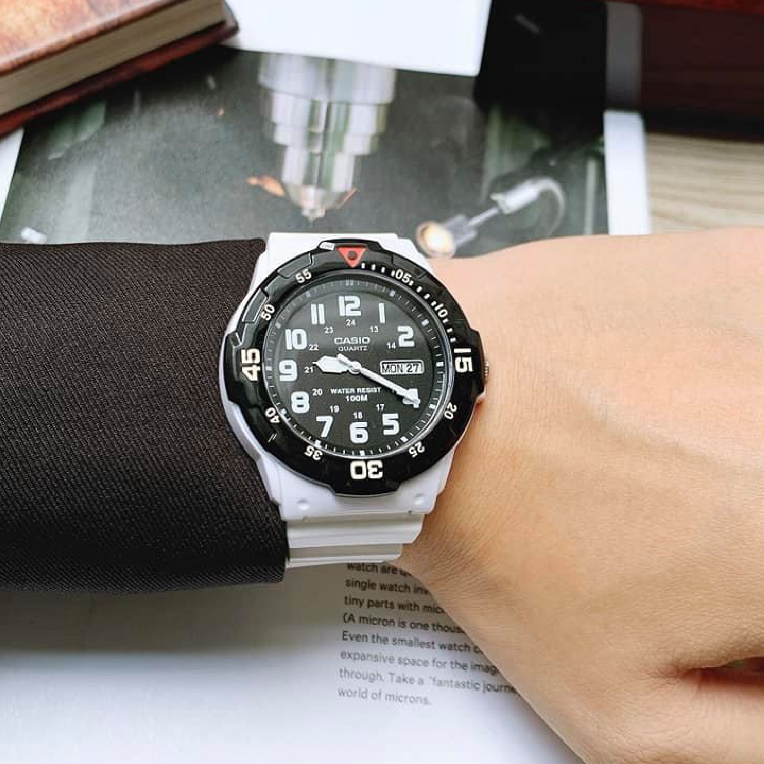 CASIO MRW-200HC-7B - фото 4