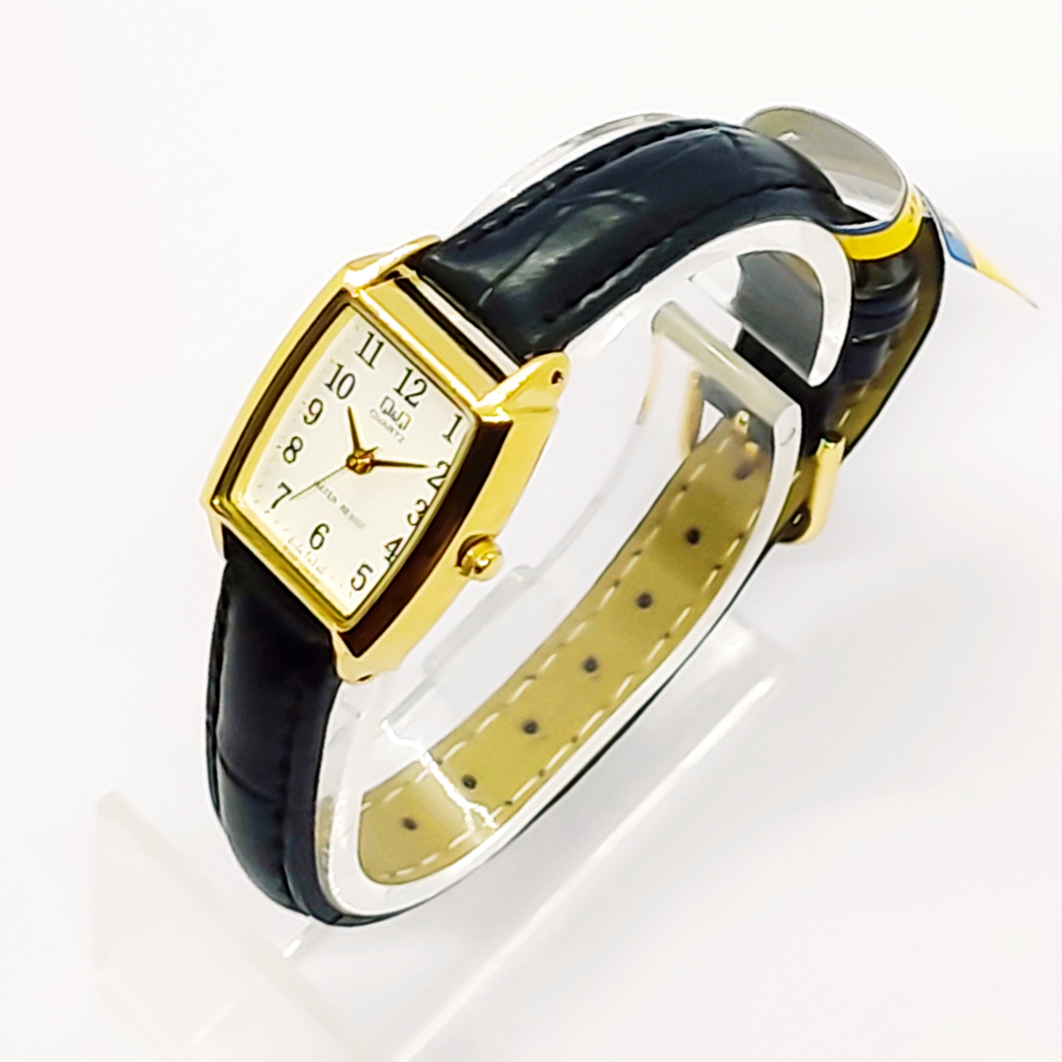 Q&Q Q105-104 - фото 3